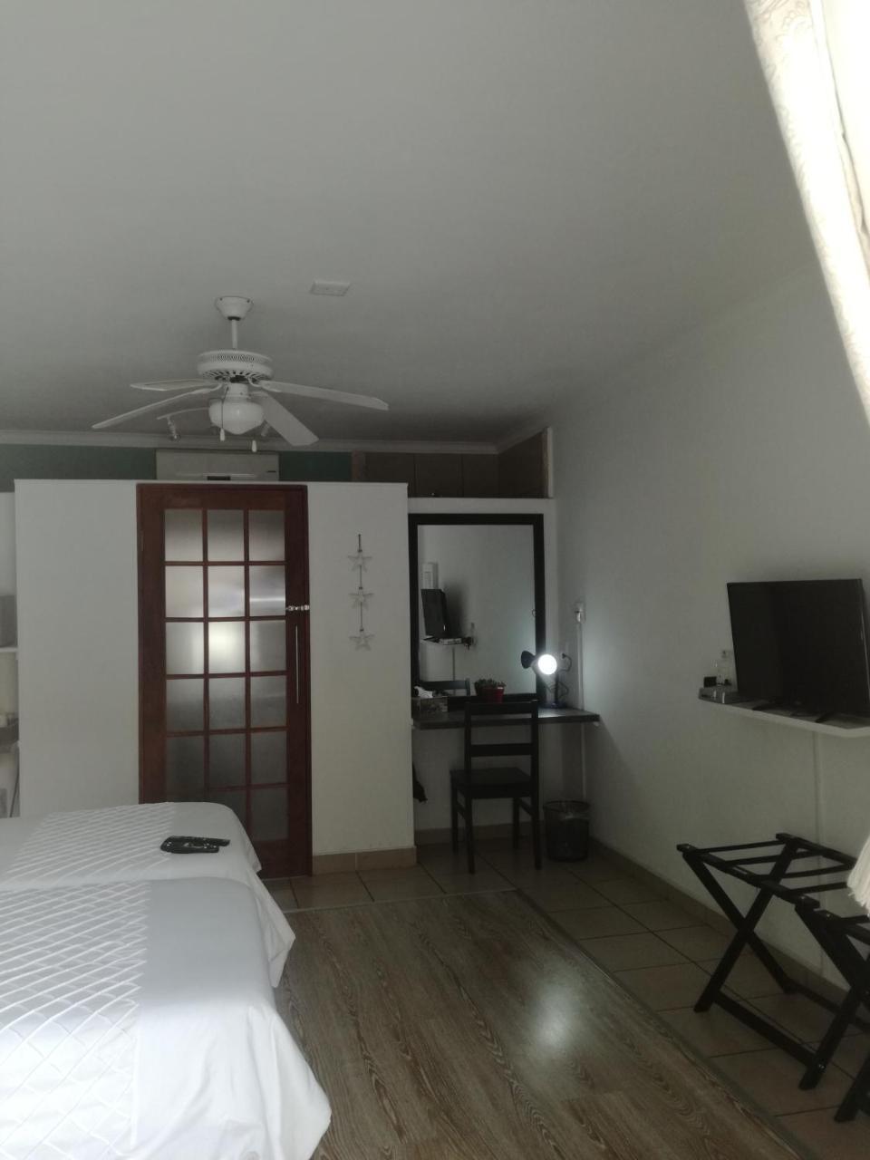 Bri-Shel Manor B&B Heidelberg  Εξωτερικό φωτογραφία